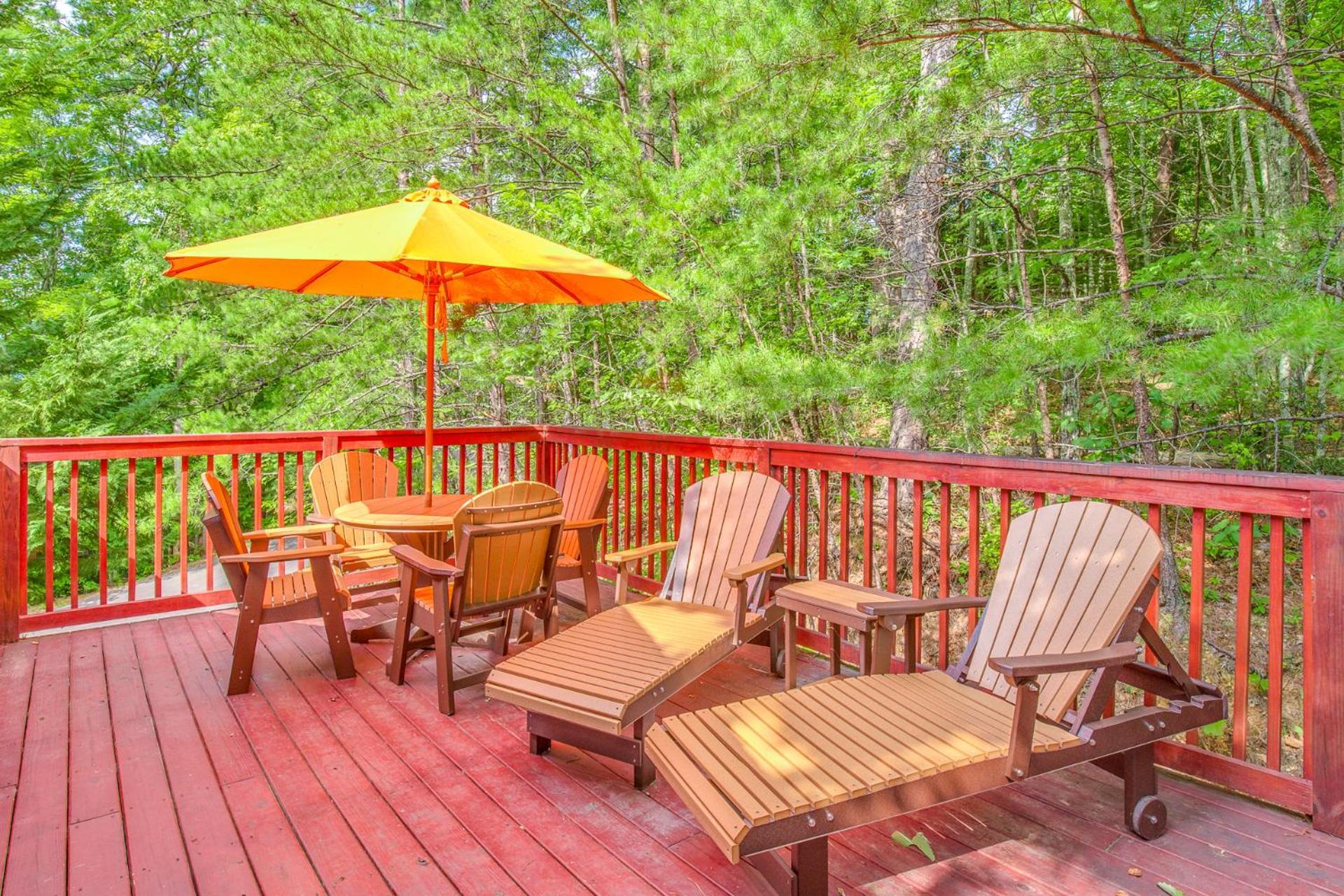 Fox Den, 2 Bedrooms, Sleeps 4, Whirlpool Tub, Deck, Yard, Hot Tub Gatlinburg Buitenkant foto